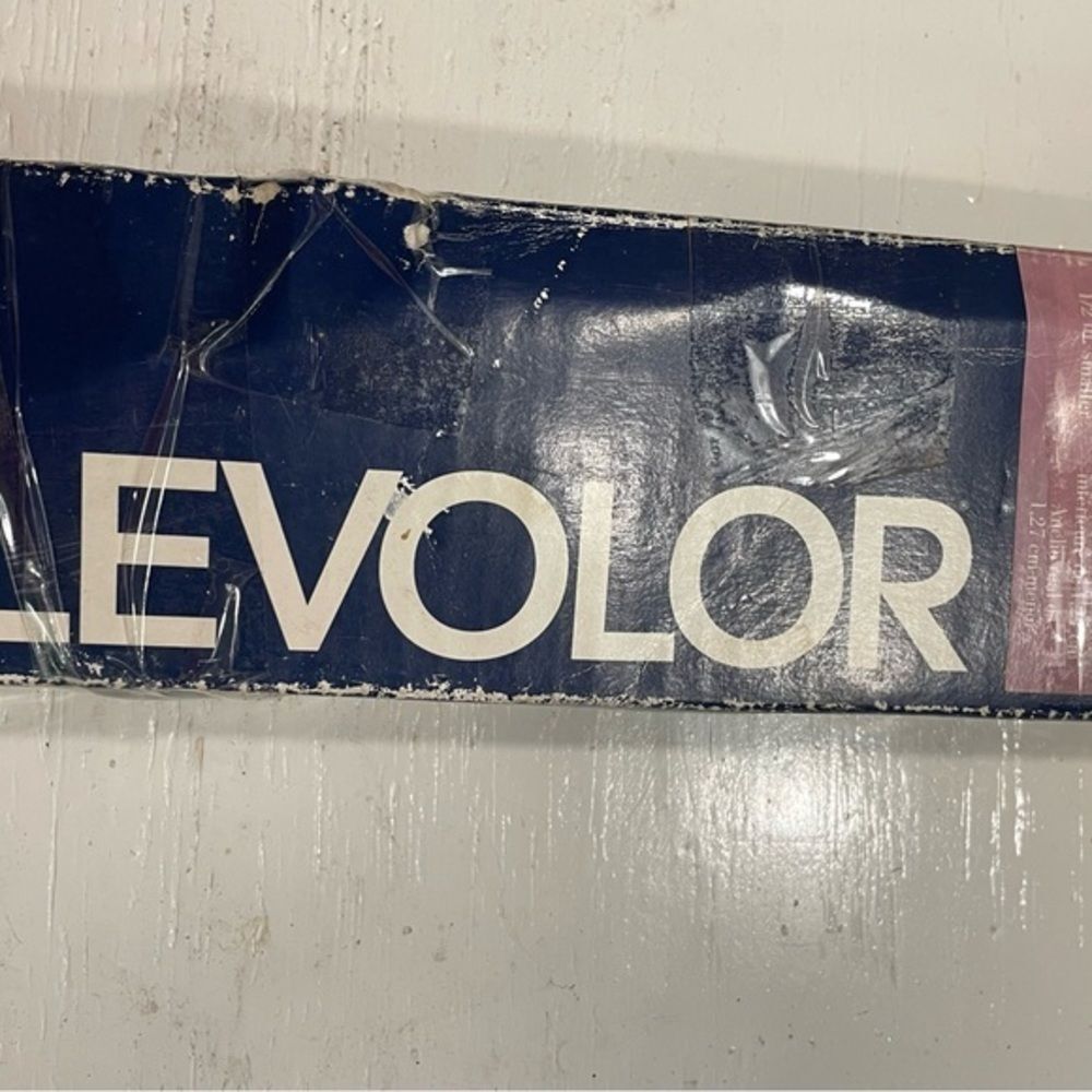 New in box. Levalour 19” x 64” x 1” wide white mini blinds